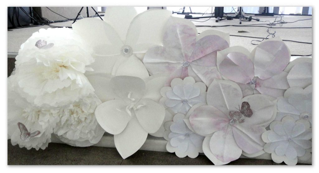 Decoração dia das Mães com Flores de Papel